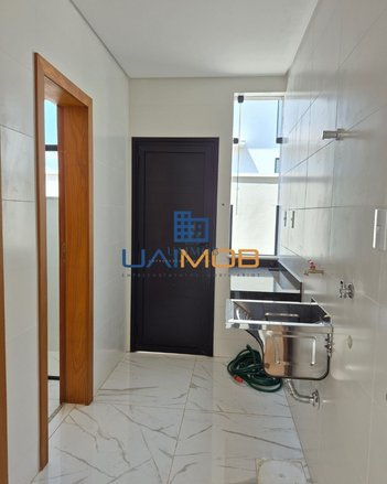 house em Avenida Francisco Reis Figueiredo, Condomínio das Goiabeiras - Lavras - MG