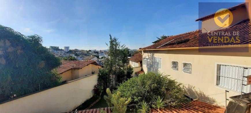 Casa com 3 quartos — Santa Amélia, Belo Horizonte