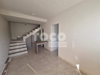 house em Avenida Ubirajara Zacharias, Novo Mundo - Uberlândia - MG