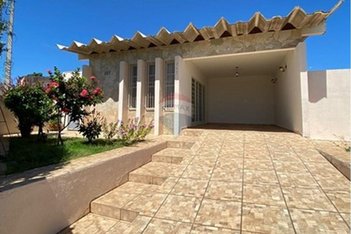 house em Rua Doutor Paulo Lusvarghi, Rebouças - Lins - SP