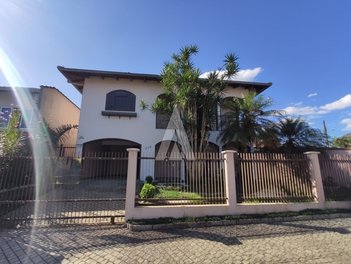 house em Rua Guilhermina Heidemann de Oliveira, Costa e Silva - Joinville - SC