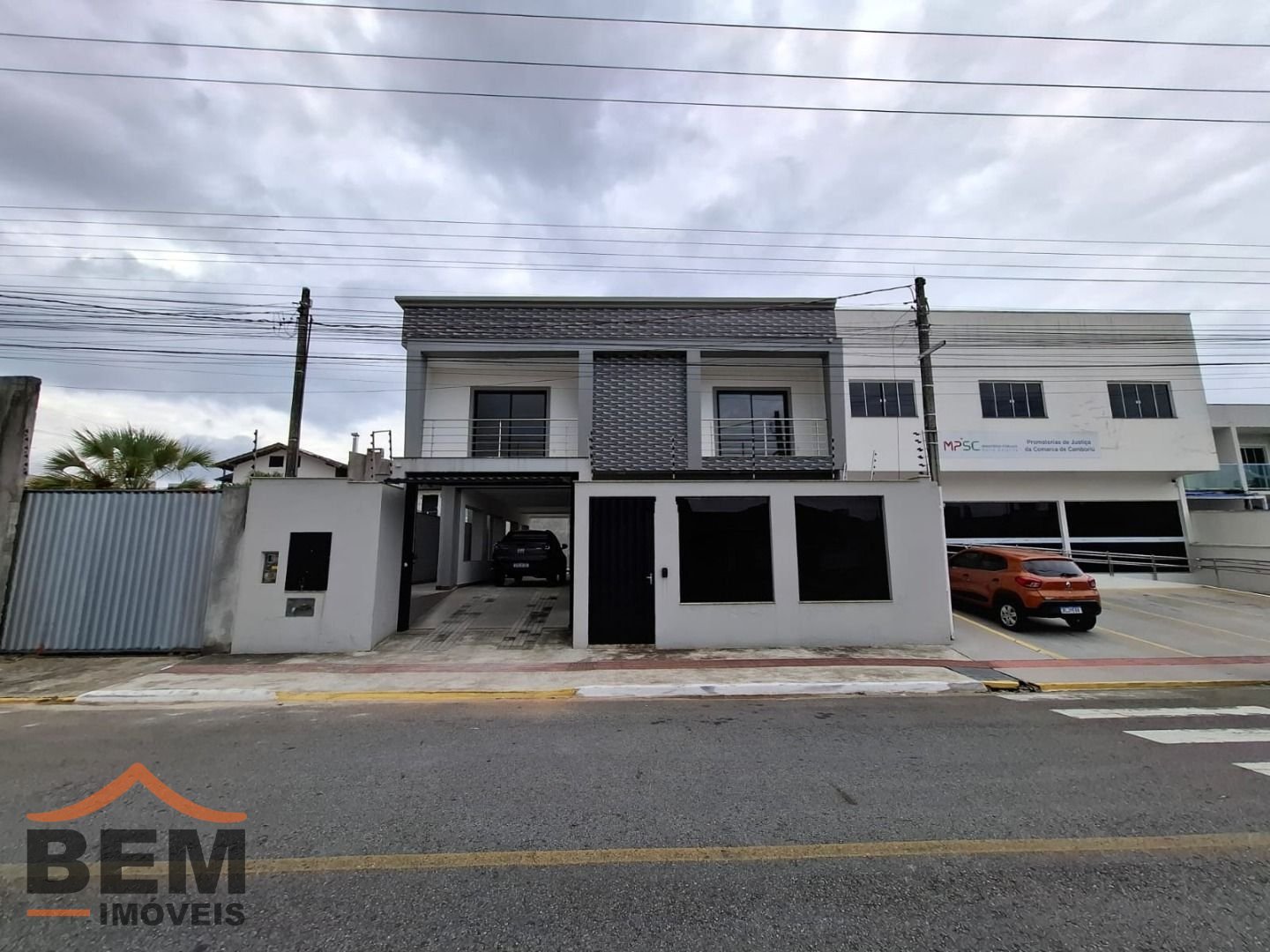 01- FACHADA