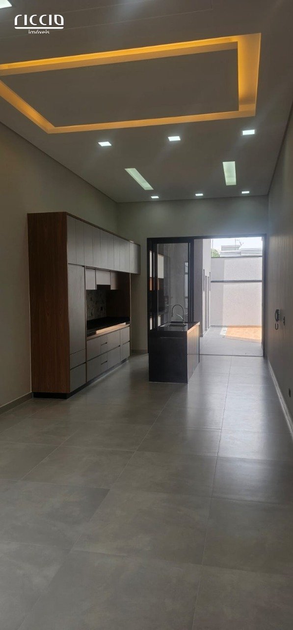 WhatsApp Image 2025-11-10 at 15.49