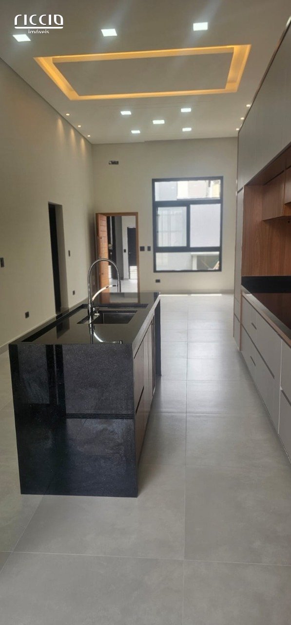 WhatsApp Image 2025-11-10 at 15.49