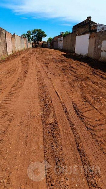 land_lot em Rua Antônio Carrijo, Presidente Roosevelt - Uberlândia - MG