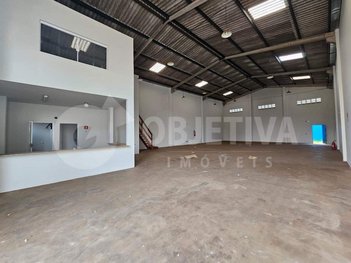 industrial em Rua Madri, Tibery - Uberlândia - MG