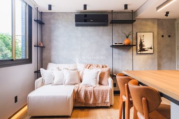 apartment em Rua Miguel Tostes, Rio Branco - Porto Alegre - RS