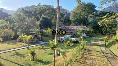 agricultural em Estrada Silveira da Mota, Posse - Petrópolis - RJ