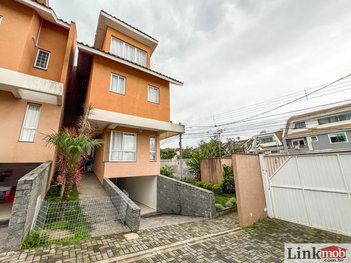 house em Rua Valentin Harkot, Campina do Siqueira - Curitiba - PR