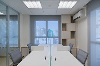 office em Alameda dos Maracatins, Indianópolis - São Paulo - SP