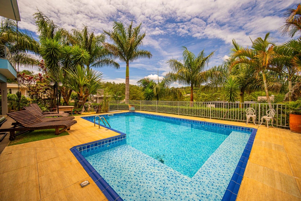 casa para venda e locacao no condominio parque das artes - piscina