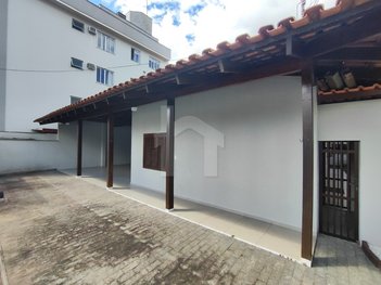 house em Rua Expedicionário Cabo Harry Hadlich, Centro - Jaraguá do Sul - SC