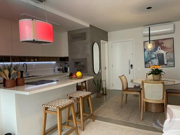 apartment em Das Castanhetas, Jurerê Internacional - Florianópolis - SC
