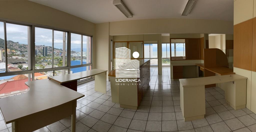 WhatsApp Image 2025-10-13 at 15.42