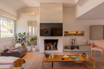 house em Rua Estácio de Sá, Chácara das Pedras - Porto Alegre - RS