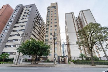 apartment em Rua Governador Agamenon Magalhães, Cristo Rei - Curitiba - PR