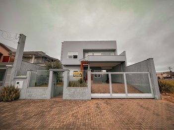 house em Rua Pernambuco, Centro - Portão - RS
