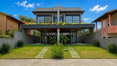 house em Rua das Bauxitas, Pântano do Sul - Florianópolis - SC
