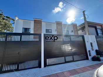 house em Rua Rio Chapecozinho, Rio Pequeno - Camboriú - SC