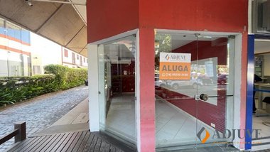 business em Estrada União e Indústria, Itaipava - Petrópolis - RJ