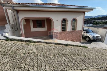 house em Travessa Eduardo Caetano de Moura, Centro - Bragança Paulista - SP