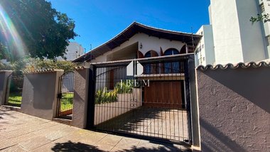 house em Rua Minas Gerais, Centro - Santa Rosa - RS