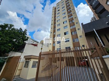 apartment em Rua Francisco Alves Guimarães, Cristo Rei - Curitiba - PR