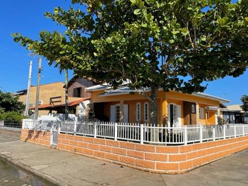 house em Rua Aladia Guimaraes Silvestre, Zona Sul - Balneário Rincão - SC