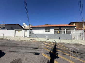 house em Rua Monsenhor Negromonte, Planalto - Belo Horizonte - MG