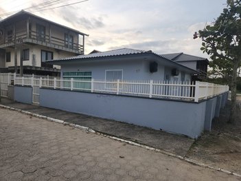 house em Rua Valério Leopoldo Largura, Meia Praia - Navegantes - SC