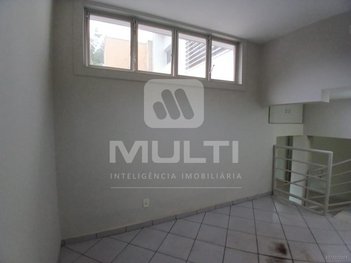 house em Avenida Getúlio Vargas, Daniel Fonseca - Uberlândia - MG