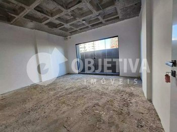 office em Avenida dos Vinhedos, Morada da Colina - Uberlândia - MG