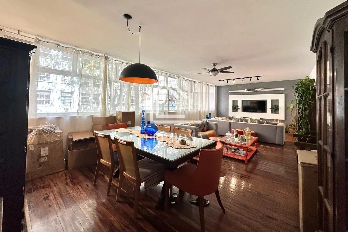 original895092944-330