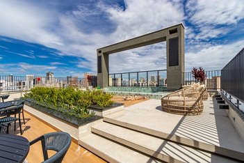 apartment em Rua André de Barros, Centro - Curitiba - PR