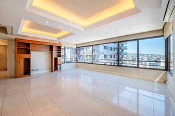 apartment em Rua Cônego Viana, Rio Branco - Porto Alegre - RS