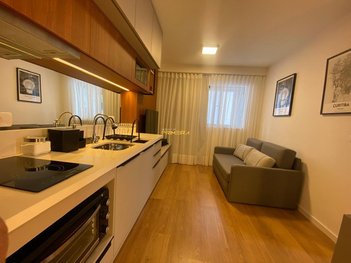 apartment em Rua Lamenha Lins, Centro - Curitiba - PR