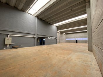 industrial em Rua Ligia Beatriz Aleoni de Gaspari, Água Santa - Piracicaba - SP