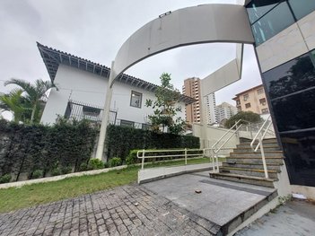 business em Avenida Pacaembu, Pacaembu - São Paulo - SP