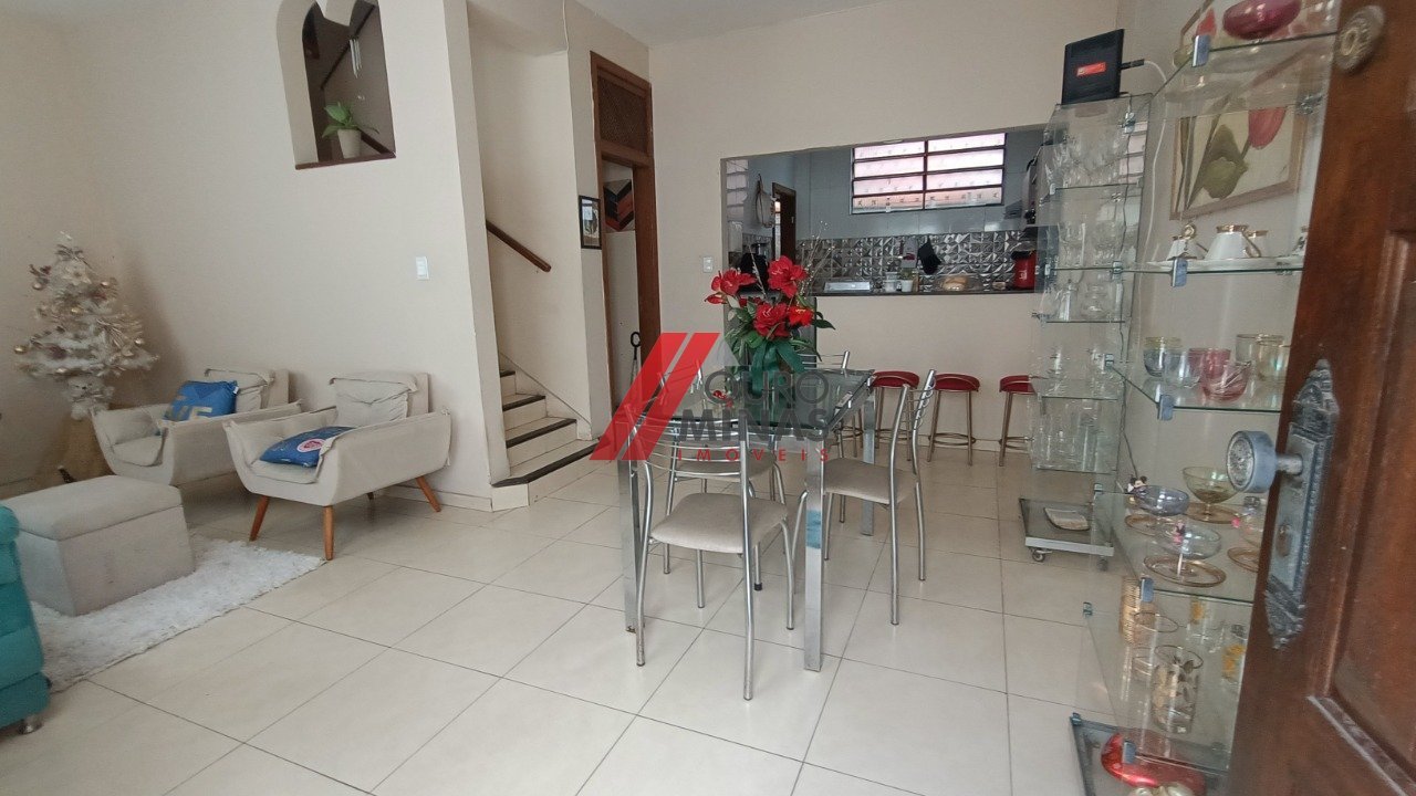 Casa com 4 quartos — São João Batista (Venda Nova), Belo Horizonte