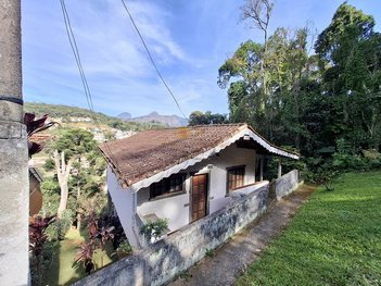 house em Rua Amadeu Jaconiani, Cascata do Imbuí - Teresópolis - RJ