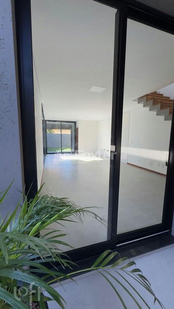 house em Rua das Bauxitas, Pântano do Sul - Florianópolis - SC