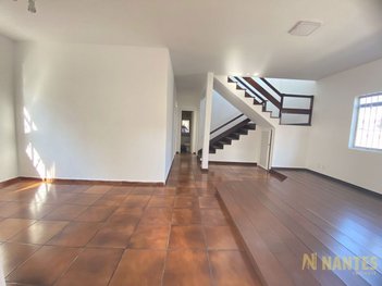 house em Rua Gomes Carneiro, Boa Vista - Londrina - PR