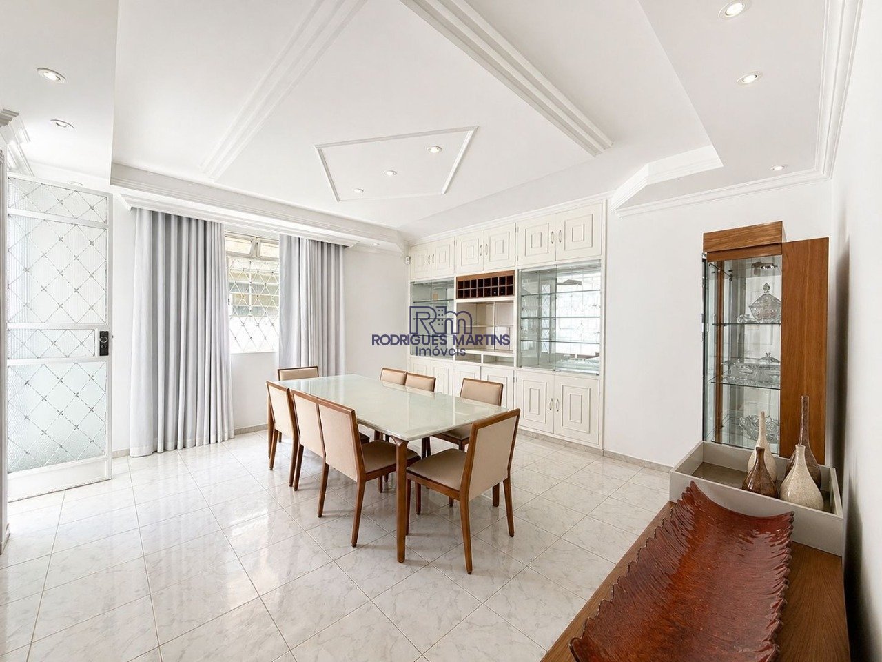 Casa com 7 quartos — Caiçaras, Belo Horizonte