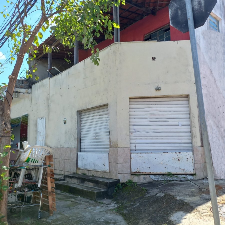 Casa com 2 quartos — Santa Amélia, Belo Horizonte