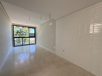 apartment em Estrada Haroldo Soares Glavan, Cacupé - Florianópolis - SC