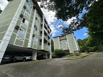 apartment em Estrada União e Indústria, Itaipava - Petrópolis - RJ