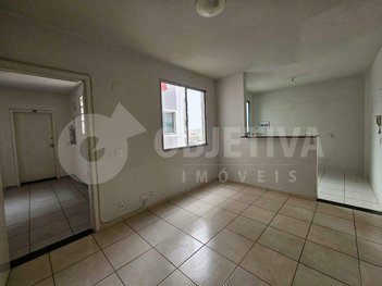 apartment em Rua Francisco Rodrigues Serralha, Chácaras Tubalina e Quartel - Uberlândia - MG