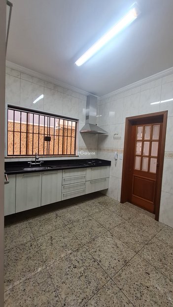 house em Rua Trinta e Sete, Parque Continental I - Guarulhos - SP