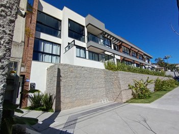 apartment em Estrada Haroldo Soares Glavan, Cacupé - Florianópolis - SC