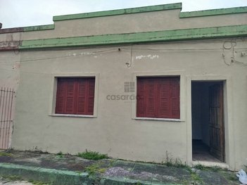 house em Rua General Telles, Centro - Pelotas - RS